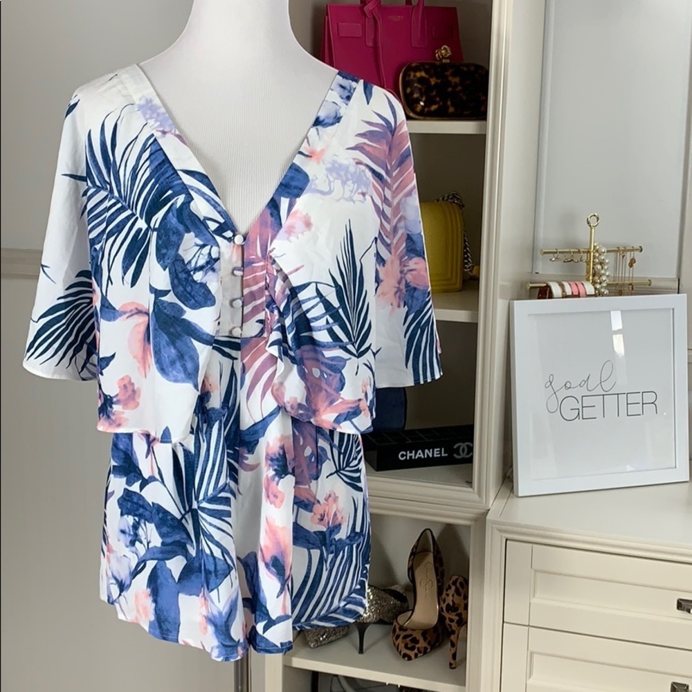 NWT Tropical Floral Print Romper sz Small